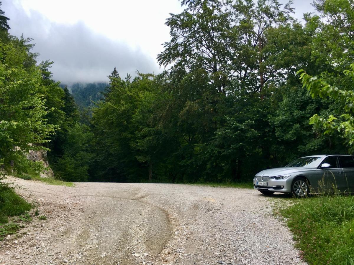 Lodge Dom Na Lovrencu Baselj Buitenkant foto